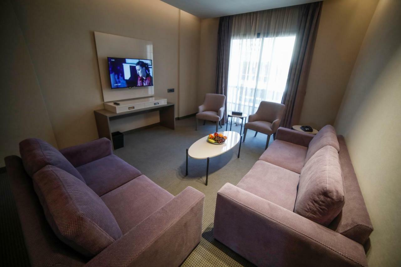 Rawsheh 51 Hotel Beirut Exterior photo