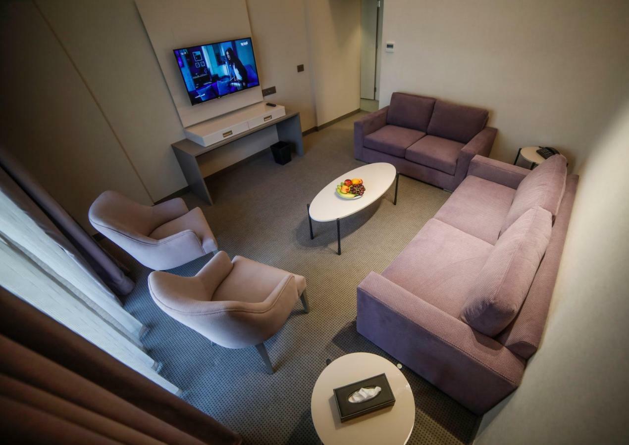 Rawsheh 51 Hotel Beirut Exterior photo